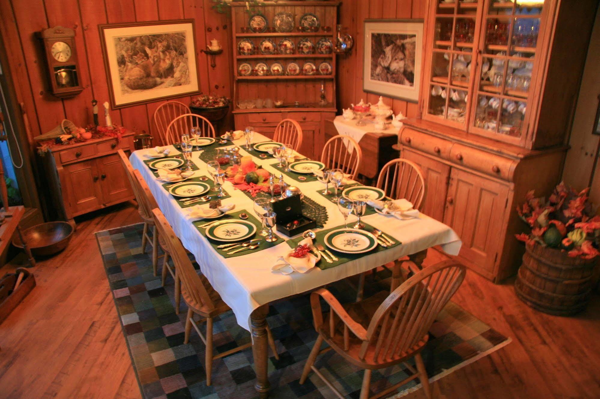 Stouffermill Bed & Breakfast Algonquin Highlands 외부 사진